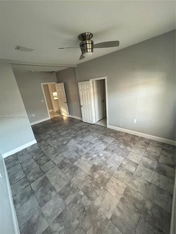 21 NW 60th St, Miami, FL 33127