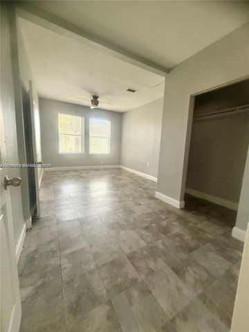 21 NW 60th St, Miami, FL 33127