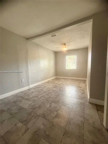 21 NW 60th St, Miami, FL 33127