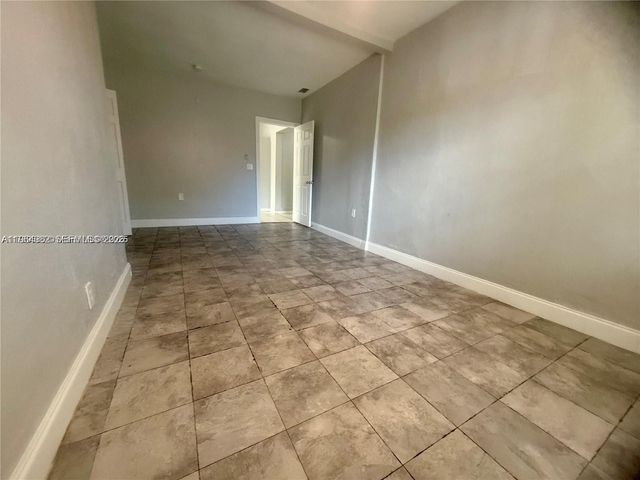 21 NW 60th St, Miami, FL 33127