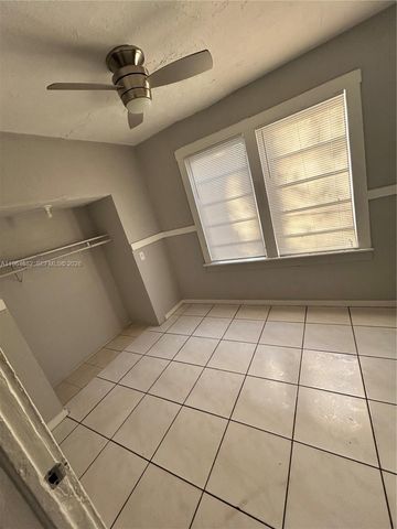 21 NW 60th St, Miami, FL 33127