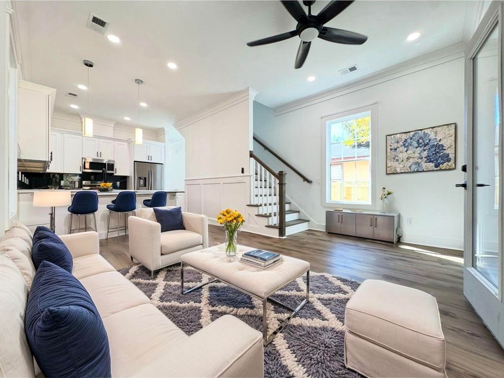 2014 Forest Avenue, North Charleston, SC 29405