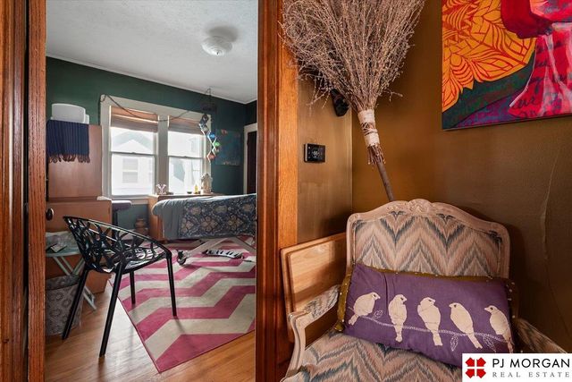 3083 S 32nd Street, Omaha, NE 68105