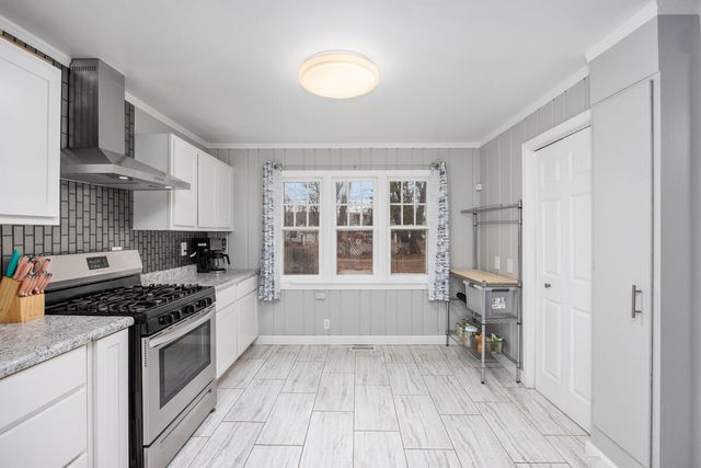 1048 Ada Avenue, Muskegon, MI 49442