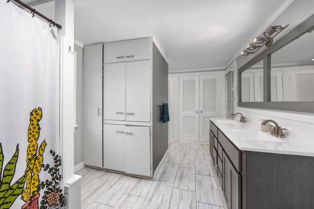 1048 Ada Avenue, Muskegon, MI 49442