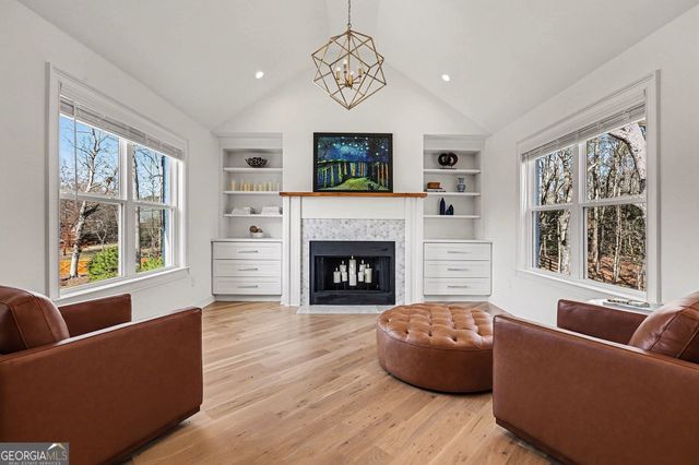 1895 Henley Way, Alpharetta, GA 30009