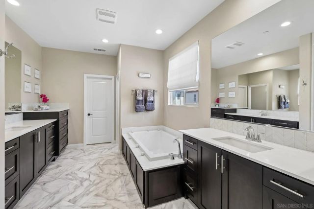 910 Camino Meandro, Chula Vista, CA 91913