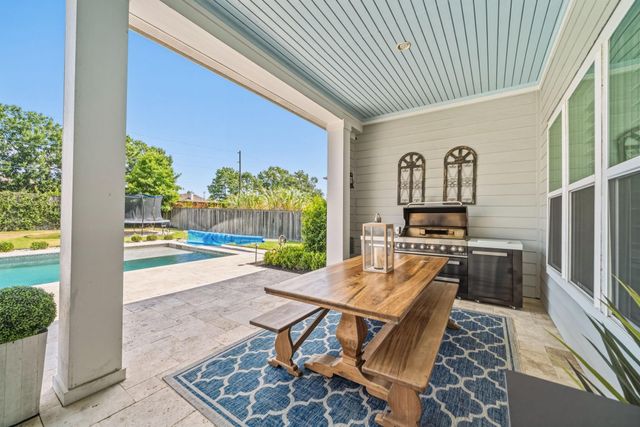 2303 Bottlebrush Lane, Conroe, TX 77384