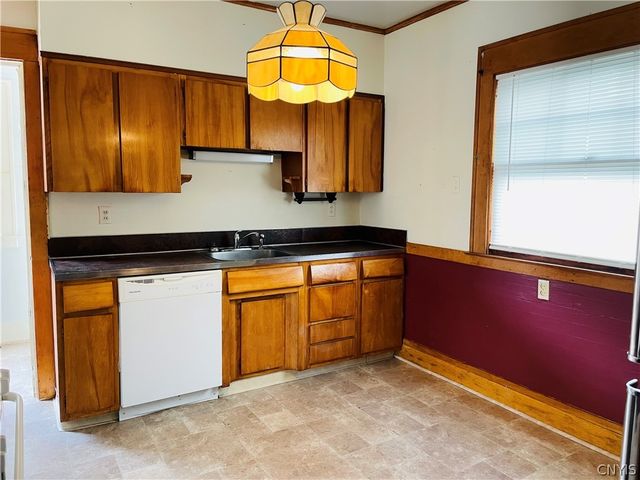 152 Hastings Place, Syracuse, NY 13206