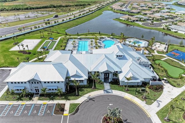 5316 CRYSTAL HARBOR COVE, Bradenton, FL 34211