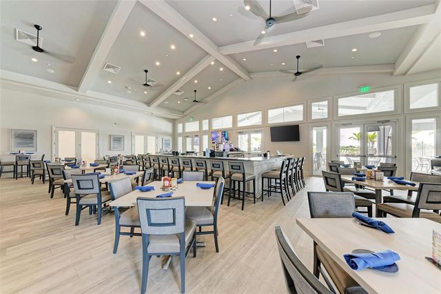 5316 CRYSTAL HARBOR COVE, Bradenton, FL 34211