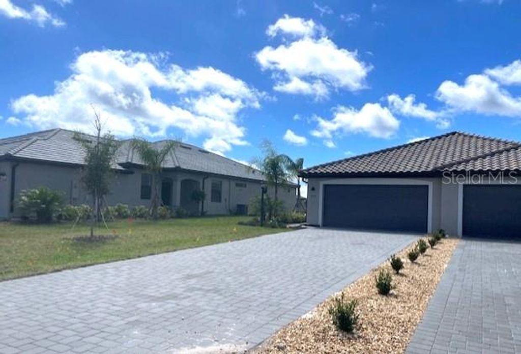 5316 CRYSTAL HARBOR COVE, Bradenton, FL 34211