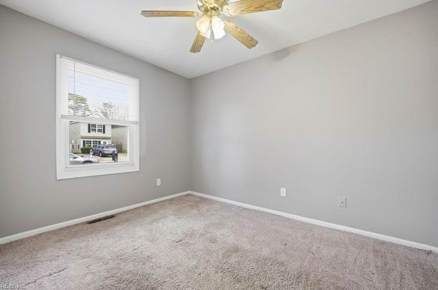 2209 Sparrow RD, Chesapeake, VA 23320