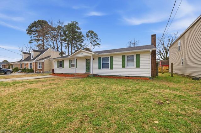 2209 Sparrow RD, Chesapeake, VA 23320