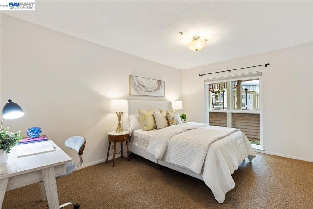 Image 11 of property listing at 933 933 Shoreline Dr 203, Alameda, CA 94501