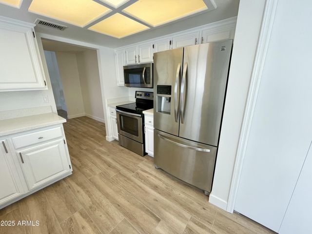 6514 N 13th Drive, Phoenix, AZ 85013