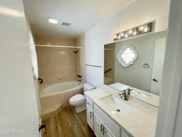 6514 N 13th Drive, Phoenix, AZ 85013