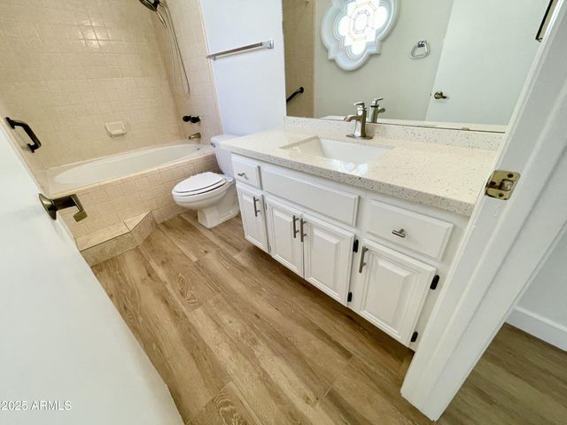 6514 N 13th Drive, Phoenix, AZ 85013