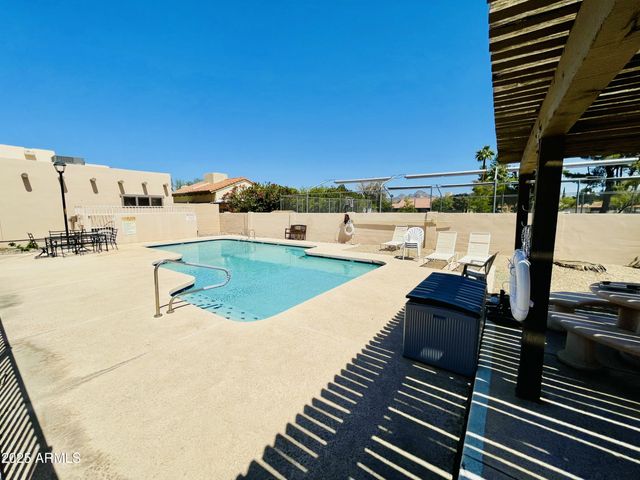 6514 N 13th Drive, Phoenix, AZ 85013