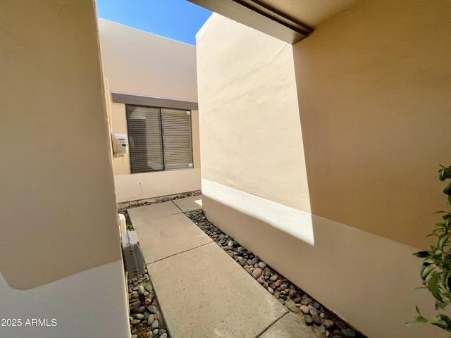 6514 N 13th Drive, Phoenix, AZ 85013