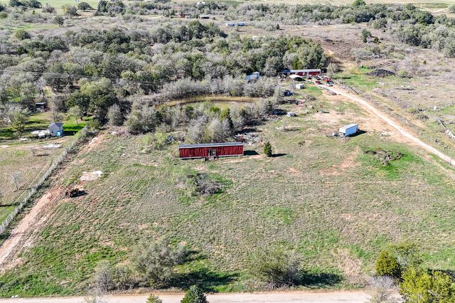 166 Norwood LN, Elgin, TX 78621