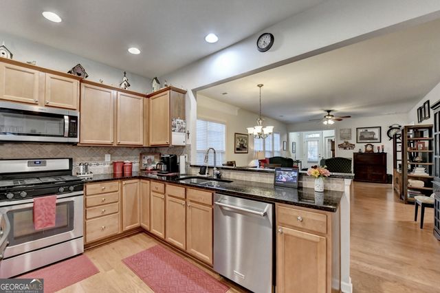 6599 Autumn Ridge Way, Hoschton, GA 30548