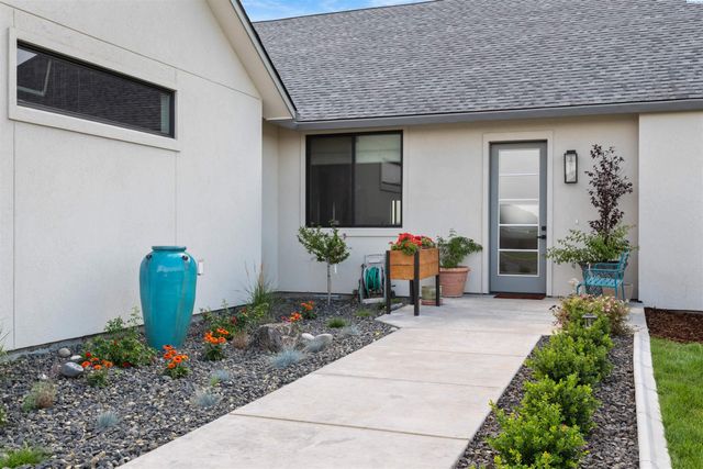 7004 Ricky Road, Pasco, WA 93301