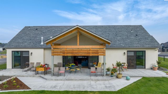 7004 Ricky Road, Pasco, WA 93301