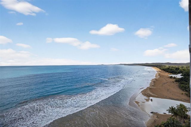 49-99 CLL ROSENDO M CINTRON 13C, Luquillo, PR 00773