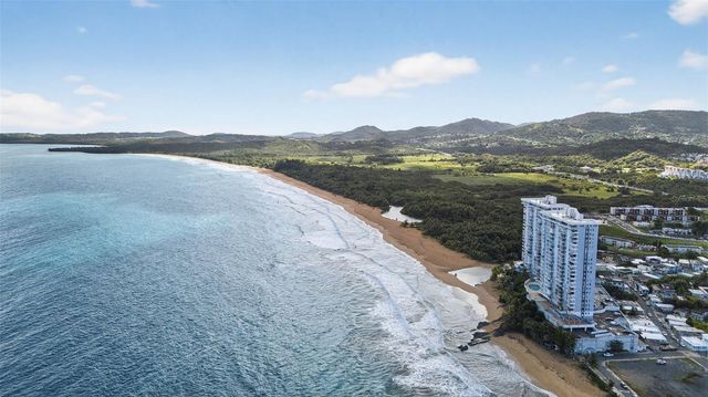 49-99 CLL ROSENDO M CINTRON 13C, Luquillo, PR 00773