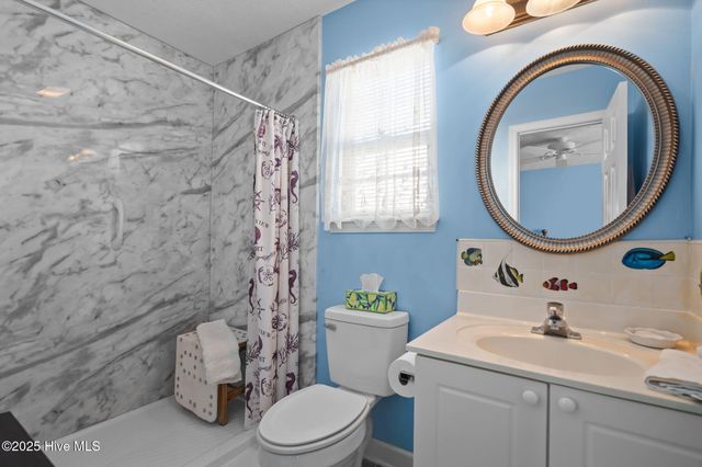 118 NE 31st Street, Oak Island, NC 28465