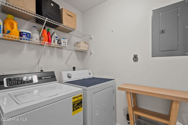 118 NE 31st Street, Oak Island, NC 28465