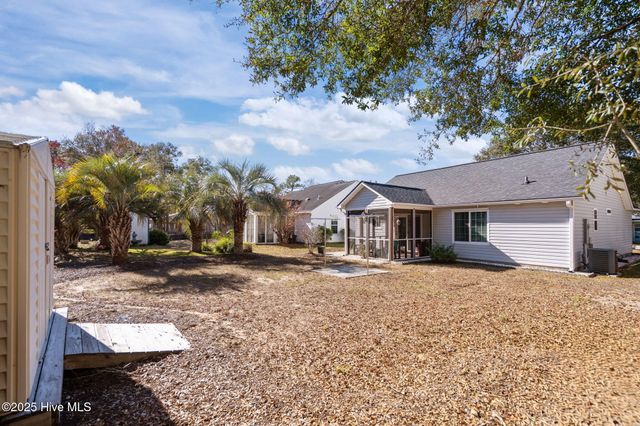 118 NE 31st Street, Oak Island, NC 28465