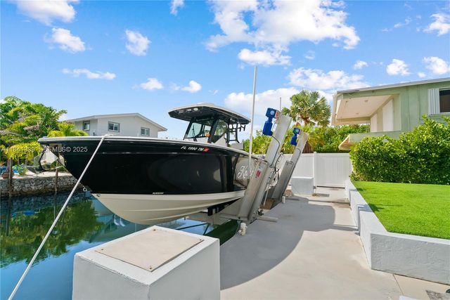 215 Wildwood Cir, Key Largo, FL 33037