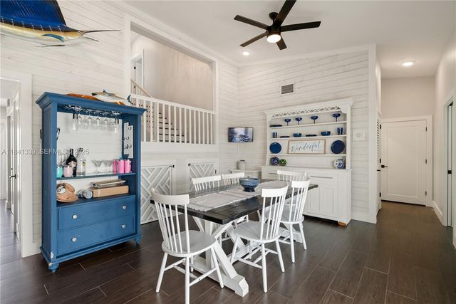 215 Wildwood Cir, Key Largo, FL 33037