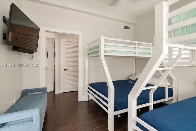 215 Wildwood Cir, Key Largo, FL 33037