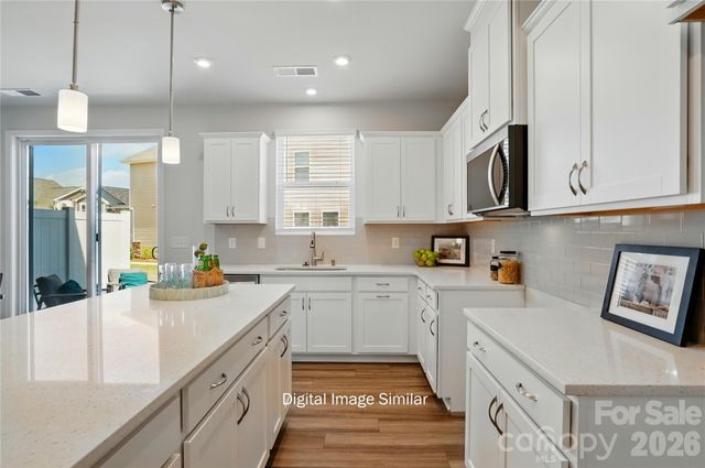 6041 Mallow Crossing Lane, Charlotte, NC 28213