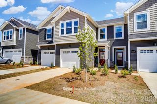 6041 Mallow Crossing Lane, Charlotte, NC 28213
