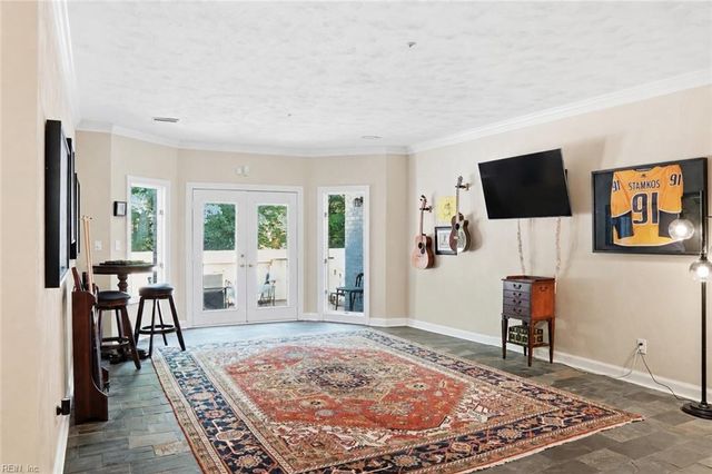 2068 Vaughan RD, Virginia Beach, VA 23457