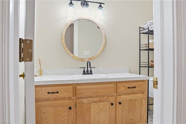 2068 Vaughan RD, Virginia Beach, VA 23457