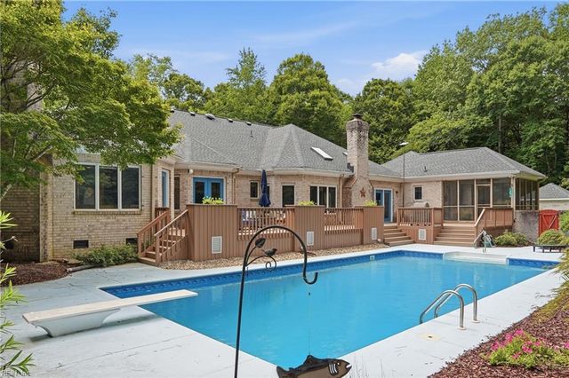 2068 Vaughan RD, Virginia Beach, VA 23457