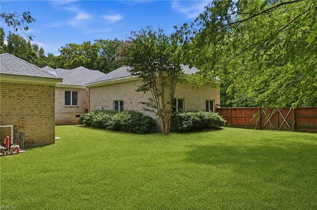 2068 Vaughan RD, Virginia Beach, VA 23457