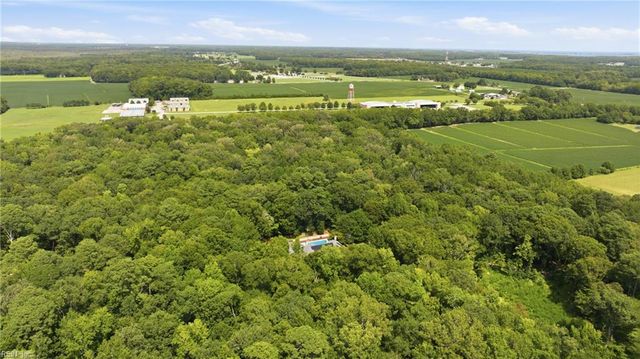 2068 Vaughan RD, Virginia Beach, VA 23457