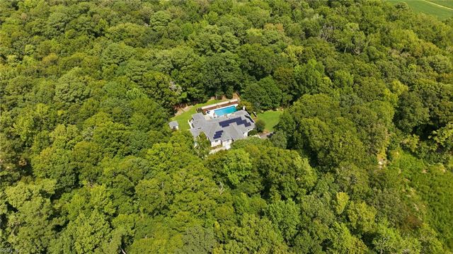 2068 Vaughan RD, Virginia Beach, VA 23457