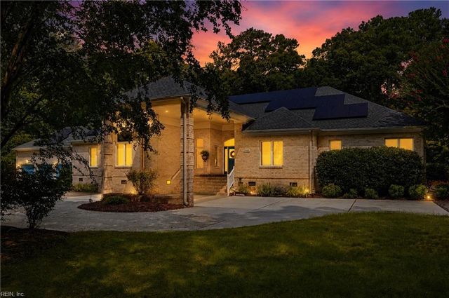 2068 Vaughan RD, Virginia Beach, VA 23457