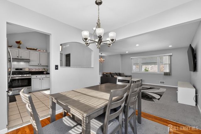 111 Balch Avenue, Piscataway, NJ 08854