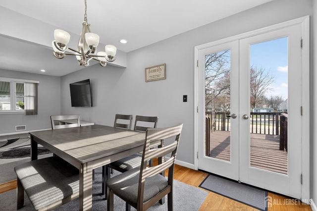 111 Balch Avenue, Piscataway, NJ 08854