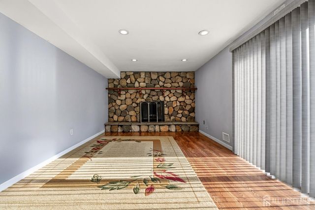111 Balch Avenue, Piscataway, NJ 08854