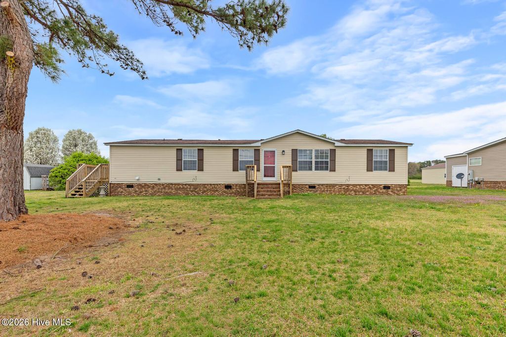 6748 Stantonsburg Road, Farmville, NC 27828