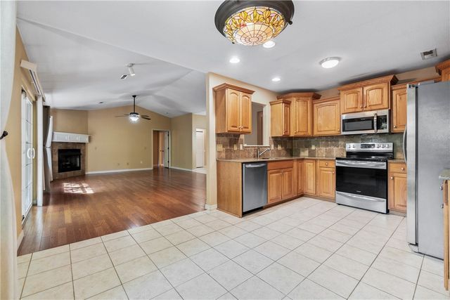 48 Sherlock Drive, Bella Vista, AR 72715